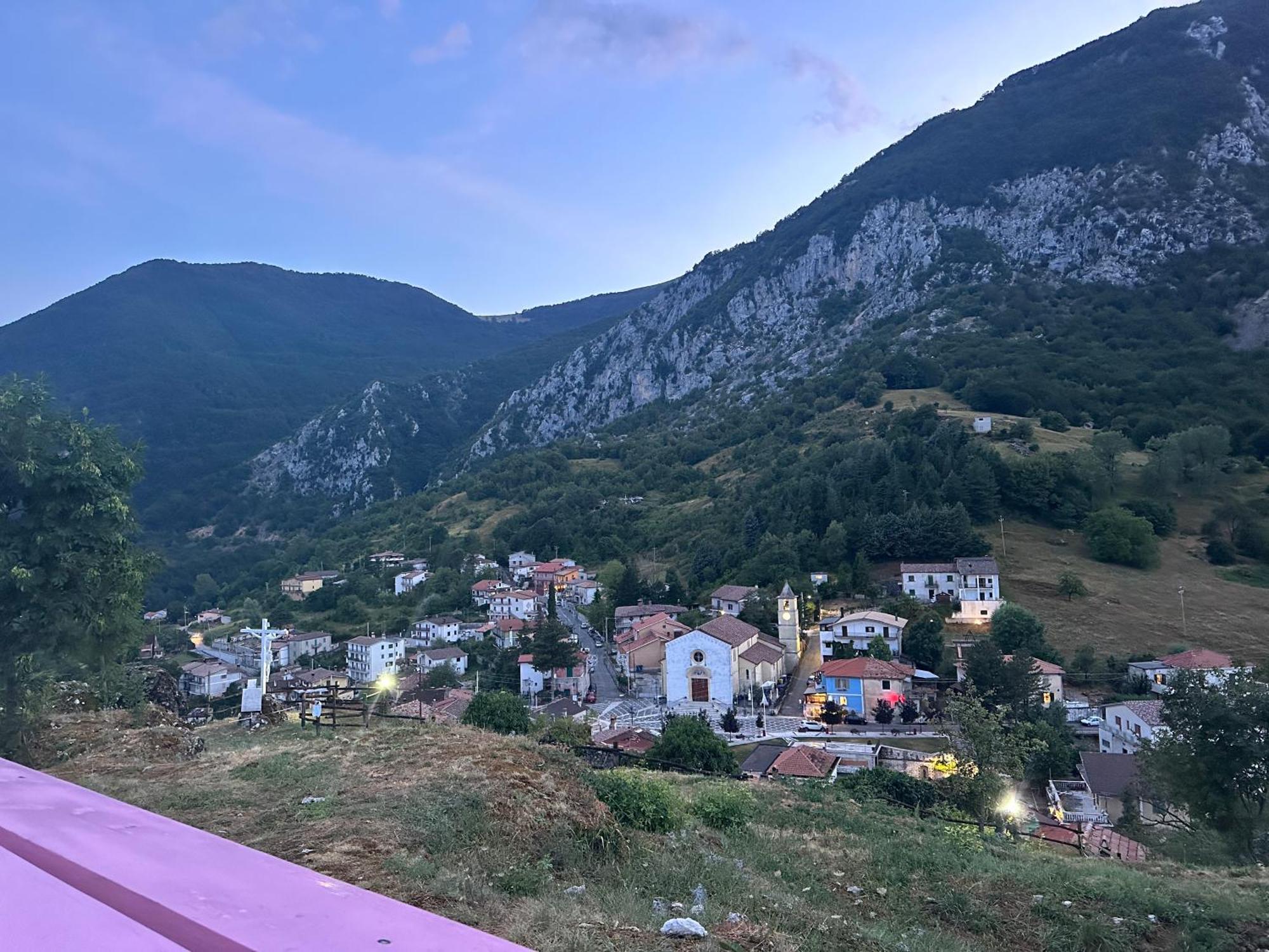 Mariella Vernile Civitella Roveto Exterior foto